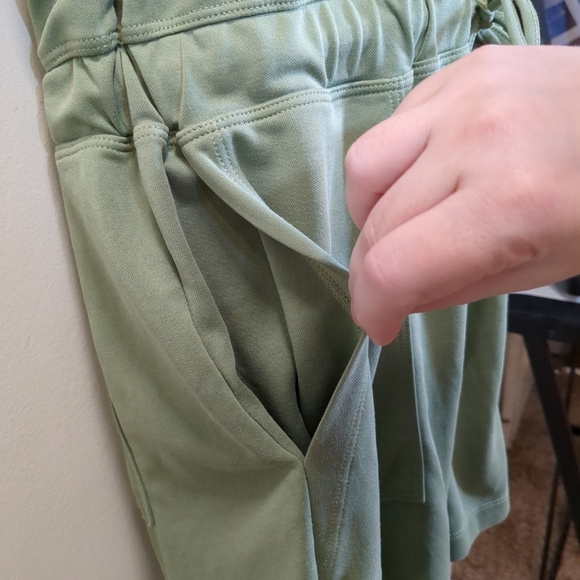 Lou & Grey Women's Olive Green Sleeveless Shorts Romper, Size M - Picture 3 of 9